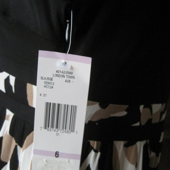 NWT! London Town with Pleated Skirt Business Casual Dress woman's size 6 - Picture 6 of 7